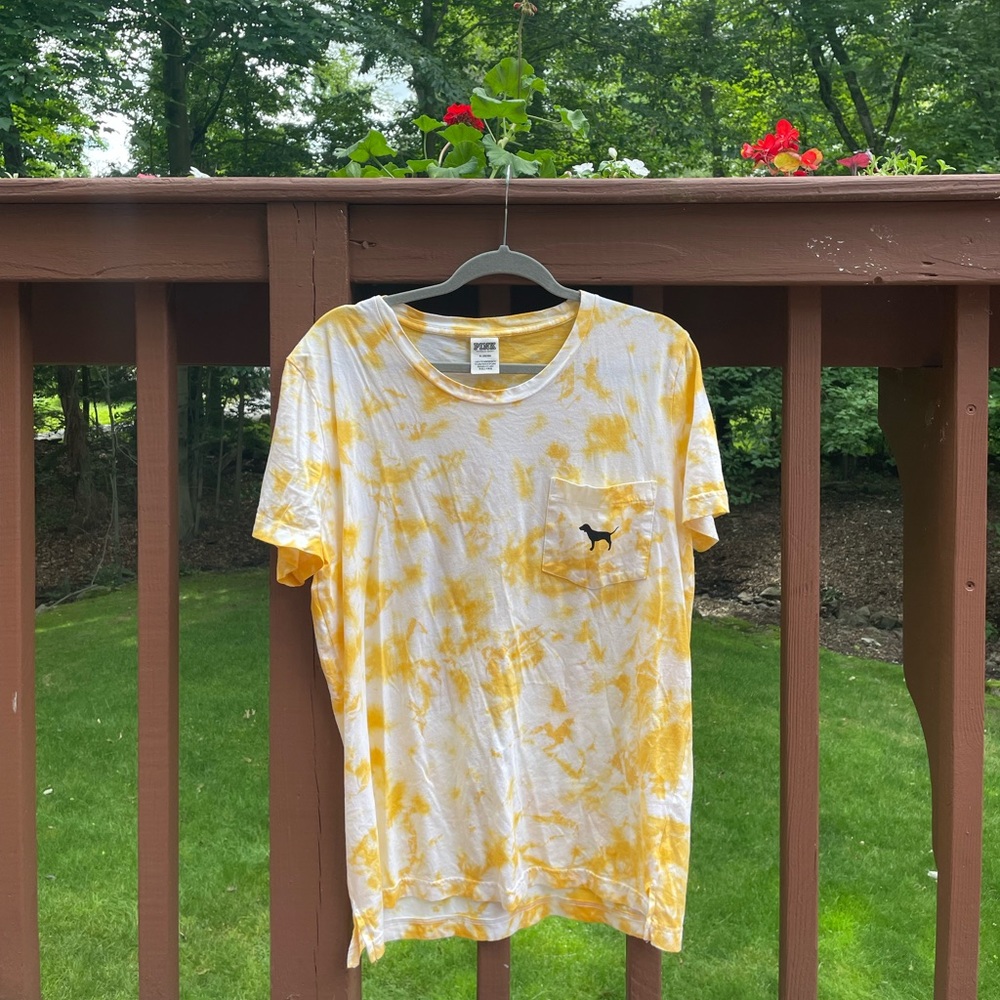 victoria’s secret pink yellow tie dye t pocket t shirt